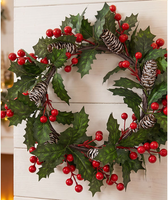 Guirlande de Noël artificielle avec baies rouges, cônes de pin, feuilles de houx, guirlande de porte d'entrée pour les fêtes d'hiver, décoration murale et de fenêtre pour la maison