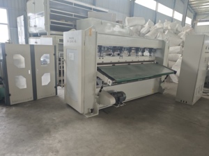 Machines non tissées pour la fabrication de feutre aiguilleté pour l'intérieur automobile, les garnitures de couettes et les géotextiles - Product Image 4