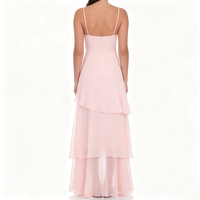 Robe longue rose à bretelles spaghetti et volants étagés pour femme, en mousseline fluide, avec décolleté cœur, idéale pour soirée, invitée de mariage ou événement festif