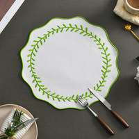 Vente en gros de tapis de table en tissu brodé français, simili cuir, résistants à la chaleur, imperméables, pour la maison et les salles à manger