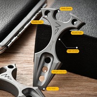 Barre de démolition en titane, mini barre à levier, ouvre-bouteille portable en alliage de titane EDC avec porte-clés PioneerEDC pour le camping et la randonnée