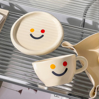 Nordique porcelaine expresso café Souvenir INS tasse cadeau pour mariage Smiley arc-en-ciel céramique tasse à café ensemble avec soucoupe