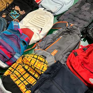 Sacs à dos en toile <span class=keywords><strong>d</strong></span>'<span class=keywords><strong>occasion</strong></span> A20 en gros – Sacs de sport de marque usagés, sacs à dos <span class=keywords><strong>d</strong></span>écontractés pré-aimés pour l'école et les activités de plein air - Product Image 1