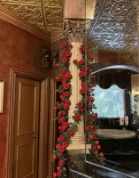 Arrangements floraux artificiels haut de gamme pour mariage, centre de table décoratif en roses rouges pour la décoration de mariage