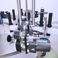 Machine d'étiquetage automatique de bouteilles LOM TECH, machine d'étiquetage de bouteilles PET, machine d'étiquetage de bouteilles liquides de bureau