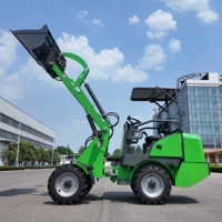 YGZG 2205 lbs Nennlast Elektro-Minilader M100E 9kW Doppelmotor 4WD Radlader 118 Zoll Hoher Reichweite für Stabile Gartenarbeit