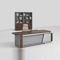 Bureau d'écriture ovale cannelé élégant Director 1 pièce avec piétement, bureau pour ordinateur portable