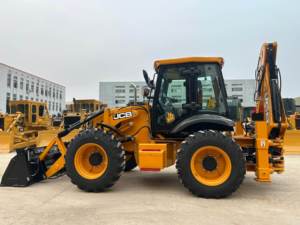 รถตักล้อยาง JCB 4CX 3CX รุ่นใหม่ สำหรับงานก่อสร้างและงานดินดิบ - Product Image 4