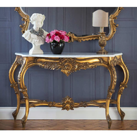 Console antique de style européen en bois massif sculpté, plateau en marbre doré vintage, meuble d'entrée pour palais, villa, hôtel, ferme, maison.
