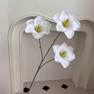 Venta al por mayor púrpura boda artificial <span class=keywords><strong>y</strong></span> flores decorativas para el Día de San Valentín graduación Día de la madre-diseño de rama de hoja - Product Image 5