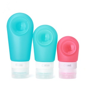 Botellas dispensadoras de silicona para viaje de 89 ml con ventosa para loción y acondicionador - Product Image 5