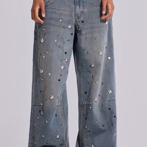 Jeans de mujer de mezclilla gris azul 100% algodón de alto gramaje, corte oversize estilo skater, tiro bajo, con lavado y tachuelas, al por mayor - Product Image 3