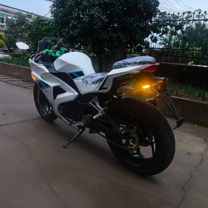 Motocicleta Deportiva Yamaha R3 Usada de 400cc, a Gasolina, Fabricada en China, Velocidad Superior a 80km/h - Product Image 2