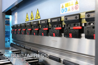 Sistema de Prensa Plegadora CNC Servoeléctrica de 40T y 2000mm con Simulación Hidráulica Inteligente y Corrección Automática de Errores