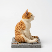 Figurine en résine de chat tigré orange réaliste personnalisée en gros, chaton amusant assis, statue animale pour la décoration de la maison, du jardin et du bureau