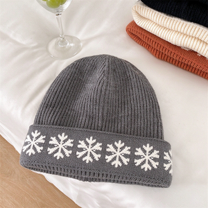 Nouveau bonnet tricoté chaud d'hiver avec motif jacquard à lettres, bonnets en laine pour femme, bonnet décontracté ample pour homme à grande taille - Product Image 4