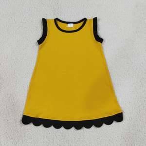 Vestido de verano para niñas, estilo informal, línea A, con estampado de equipos escolares, de seda de leche y algodón orgánico, con borde festoneado, suave, para vacaciones, de la boutique Stock Trendyism. - Product Image 3