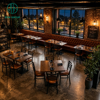 Ensemble de chaises de restaurant Ron Group Commercial Furniture avec banquette en cuir capitonnée à dossier haut et table carrée en bois durable