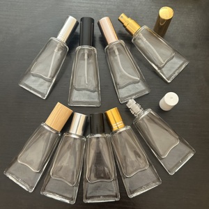 ISMAN Envío Inmediato: Botella de Perfume de Vidrio con Forma de Pasta Dental de 10ml, Pulverizador y <span class=keywords><strong>Rodillo</strong></span>, Colores Oro, Rosa, Plata, Blanco, Negro, Madera - Directo de Fábrica - Product Image 1