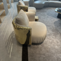 Design moderne avec garniture en laiton doré, adapté aux meubles de salon de maison ou d'hôtel, chaises longues en cuir de luxe