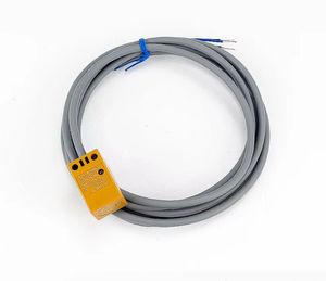 เซ็นเซอร์ตรวจจับโลหะอุตสาหกรรมแบบเหนี่ยวนำ 10-30V 3 สาย NPN PNP NO NC ขนาด 5 มม. 8 มม. รูปทรงสี่เหลี่ยม - Product Image 3