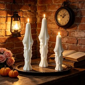 Bougie parfumée en forme de fantôme, design en tissu blanc ondulé, bougie décorative pour la décoration de table d'Halloween - Product Image 4