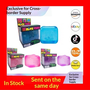 Jouet à presser en plastique en forme de cube de maltose, anti-stress sensoriel Schylling 3+ - Product Image 3