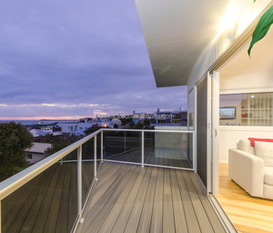 Tarima de WPC para Exteriores, Coextrusión, Anti-UV, Impermeable, Antideslizante, Ignífuga, Cuadrada, con Acabado Cepillado, Relieve 3D con Diseño de Madera - Product Image 5