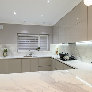 Muebles de Cocina Modernos de Madera, Conjuntos de Almacenamiento con Isla, Gabinete con Encimera de Mármol y Acabado Lacado - Product Image 4