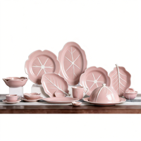 Service de table en céramique à motif de feuilles rose clair, bol en forme de pétale, assiette, vaisselle de luxe légère pour la maison, passe au micro-ondes