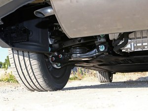 BYD Tang L 2025 DM Hybride Rechargeable SUV Familial de Taille Moyenne à Grande - Product Image 6