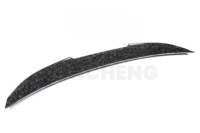Spoiler sayap mobil serat karbon universal bentuk bibir bagasi melengkung lembaran karbon kepadatan tinggi untuk body kit eksterior E90