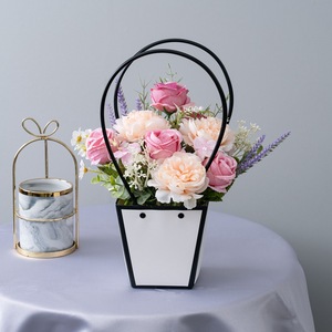 Juego de Cestas de Rosas Artificiales Jiangze Lulian, Decoración de Boda, Tela Tejida de Plástico CF01467 - Product Image 1