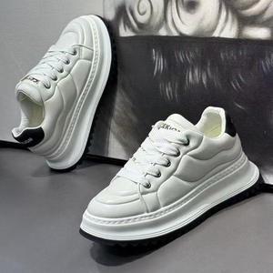 Scarpe da Uomo di Tendenza 2026 Nuove Scarpe Primaverili con Suola Spessa Rialzante Scarpe Bianche Versatili in Pelle Casual - Product Image 4