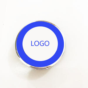 Capuchons centraux <span class=keywords><strong>de</strong></span> moyeu <span class=keywords><strong>de</strong></span> <span class=keywords><strong>roue</strong></span> <span class=keywords><strong>de</strong></span> voiture <span class=keywords><strong>de</strong></span> <span class=keywords><strong>75mm</strong></span> <span class=keywords><strong>de</strong></span> conception unique Couvre-<span class=keywords><strong>roue</strong></span> bleu noir avec étiquette <span class=keywords><strong>de</strong></span> pneu en plastique <span class=keywords><strong>de</strong></span> style oreille <span class=keywords><strong>de</strong></span> blé - Product Image 6