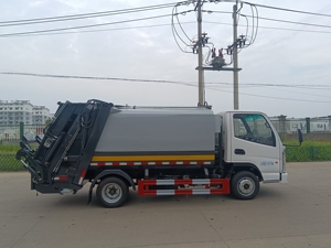 Camion Compacteur de Déchets Dongfeng 5m³ à Chargement Arrière – Offre Spéciale - Product Image 4