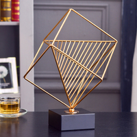 Ornement cube magique en métal doré de luxe européen, décoration de bureau personnalisée pour la maison, ensemble cadeau d'intérieur, vente en gros d'usine
