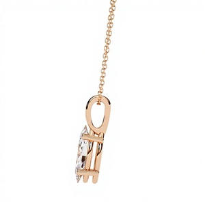 Collar con Colgante de Diamantes de Diseño para Mujer, Joyería Elegante y Minimalista para Uso Diario, Acabado Brillante y Ligero, Regalo Moderno - Product Image 1