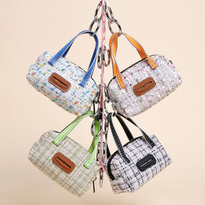 Bolsa Portátil y Ecológica para Desechos de Mascotas, con Almacenamiento Práctico para Excrementos - Product Image 1