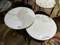 Ensemble de table basse en quartz blanc - Plateau rond en quartz marbré - Convient pour le salon - Style moderne