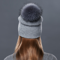 Bonnet en laine tricoté en gros pour femmes chapeaux en tricot avec pompons en vraie fourrure Double couche chaud bonnet d'hiver casquettes de ski