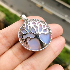 Nouveau Rond Turquoise Sculpté Alliage Arbre de Vie Animal Thème Pierre Naturelle Nouvelle Arrivée Cristal Gem Collier - Product Image 5