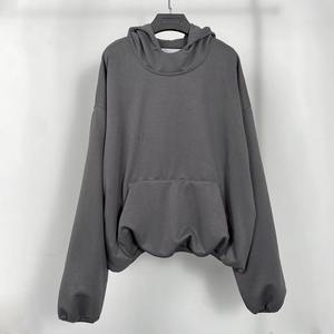 Hoodie d'hiver personnalisé gris anthracite épais, coupe oversize à épaules tombantes, <span class=keywords><strong>avec</strong></span> manches <span class=keywords><strong>ballon</strong></span> appliquées et ourlet froncé - Product Image 1