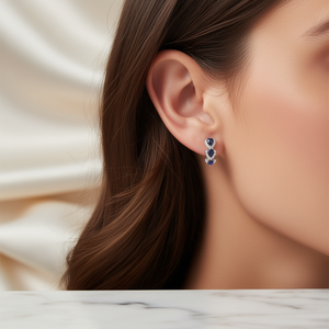 Orecchini a Cerchio di Lusso in Argento 925 con Gemma Blu Taglio a Goccia, Placcati in Rodio per Gioielli da Sposa - Product Image 2