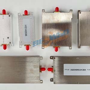 Generador de <span class=keywords><strong>RF</strong></span> YJM0420B 390Mhz-460Mhz Barrido 43dBm Contador-Sistema UAS Blindaje de señal inalámbrica Microcontroladores Procesadores FPGA - Product Image 6