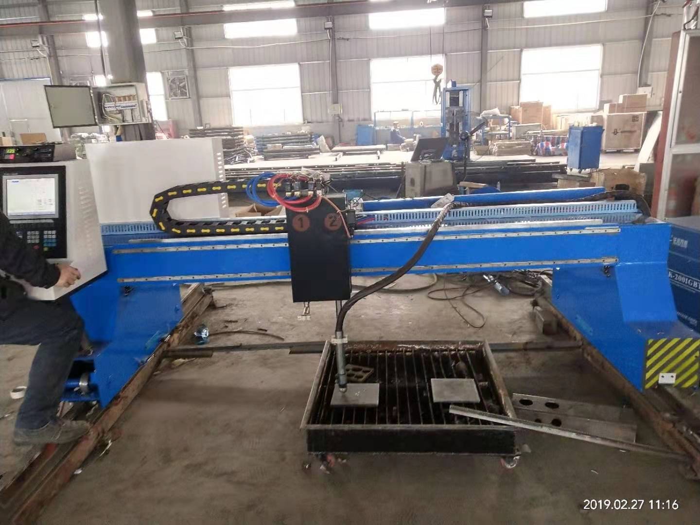 Industrial 200A CNC Gantry Plasma Cutting Machine Automatic Sheet & Pipe Dual Metal Cutter With Torch Height Control · image 2