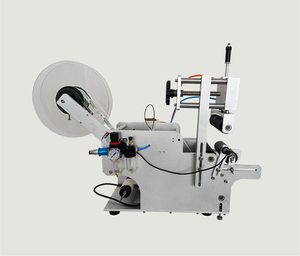 Machine d'étiquetage de bouteilles rondes semi-automatique pneumatique à haute efficacité pour bouteilles en PET, en plastique, en verre et en métal - Product Image 2