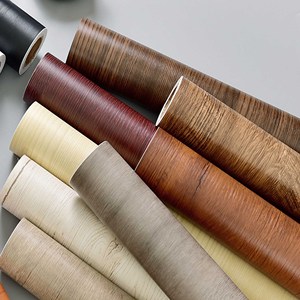 Película decorativa de membrana de vacío no adhesiva de lámina de PVC de grano de madera en relieve de Color <span class=keywords><strong>blanco</strong></span> <span class=keywords><strong>mate</strong></span> <span class=keywords><strong>para</strong></span> <span class=keywords><strong>puertas</strong></span> y muebles - Product Image 1