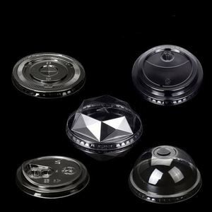 Couvre-gobelets jetables en plastique PET transparent 90mm/93mm/95mm/98mm, couvercles plats en forme d'ours pour boissons froides et bubble tea - Product Image 1