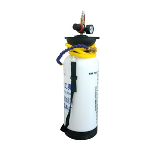 Outil de remplissage d'<span class=keywords><strong>huile</strong></span> automobile de nouveau style Injecteur d'<span class=keywords><strong>huile</strong></span> pneumatique 10L - Product Image 2